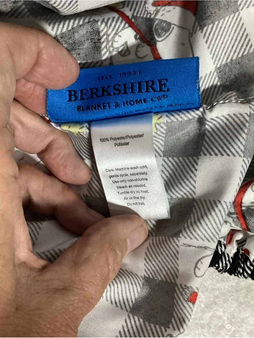 Peanuts Snoopy Woodstock Christmas Twin Fitted Sheet Black White Plaid Berkshire